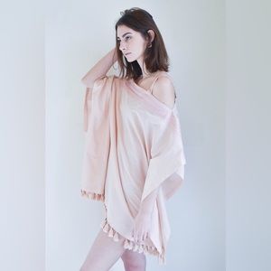 A Peace Treaty New Open Shoulder Sissala Caftan Size XS/S 70% Cotton 30% Silk